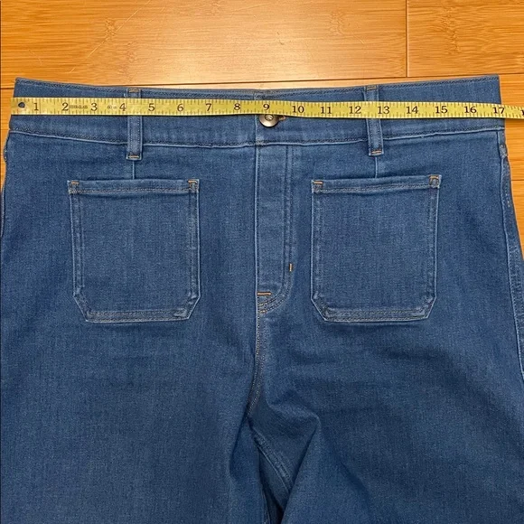 SPANX Shape Cropped Jeans Size XL Wide Leg Washed Blue Pull Up